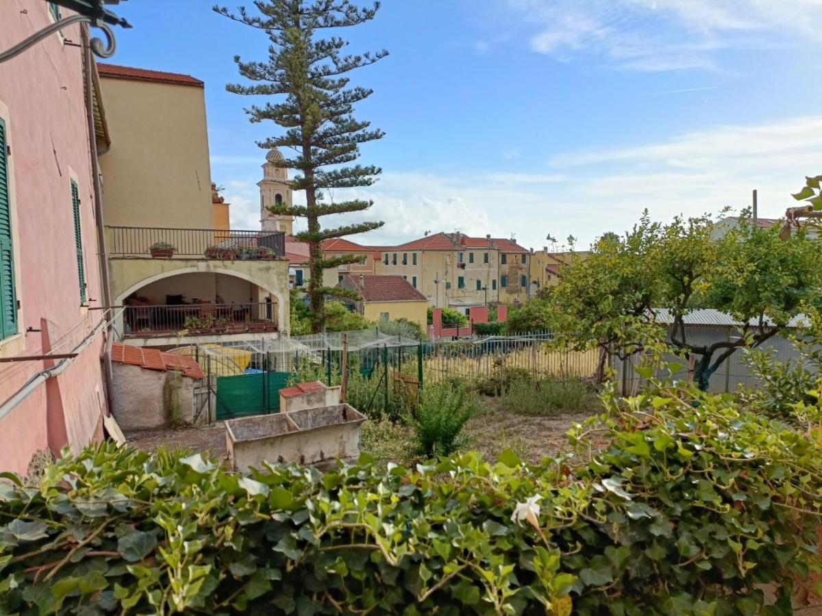 Casa Ribes Villa Santo Stefano al Mare Exterior photo